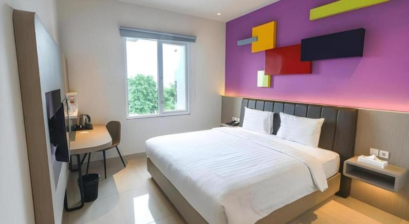 Zoom Dharmahusada Hotel Surabaya Ngoại thất bức ảnh