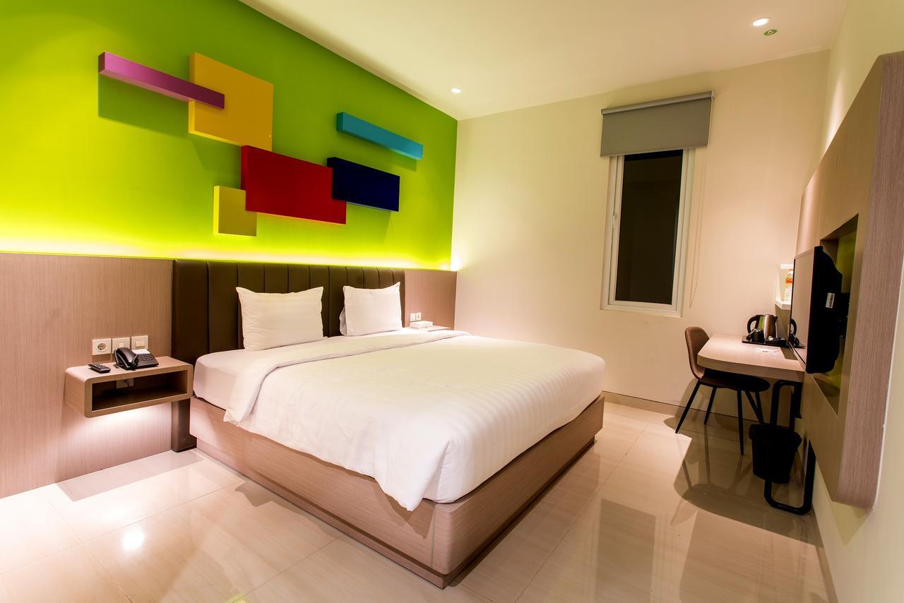 Zoom Dharmahusada Hotel Surabaya Ngoại thất bức ảnh